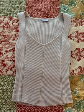 SO Sleeveless Ribbed V-Neck Tank in Beige